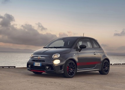 Abarth 695 XRT Yamaha T-Jet turbo car, models, specs, curb weight, dimensions